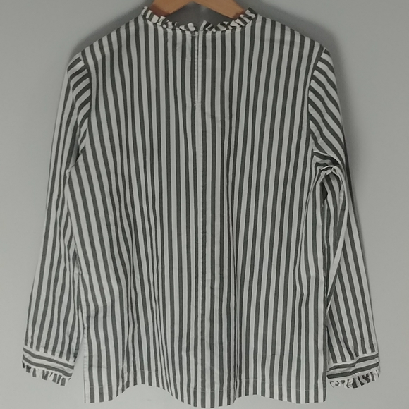 H & M Striped Ruffled Neck And Ruffled Sleeves High Low Top - Picture 6 of 10